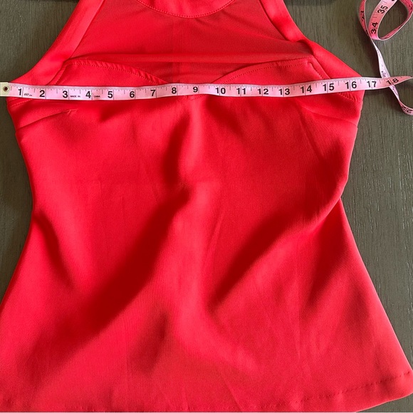 Red Top - Picture 4 of 4